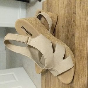 Clark's Beige/Nude Wedge Sandals